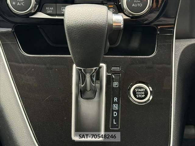 Nissan SERENA 2022-08 8850002-26