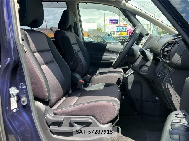 Nissan SERENA 2016-12 8849976-9