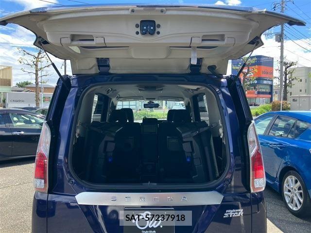 Nissan SERENA 2016-12 8849976-16