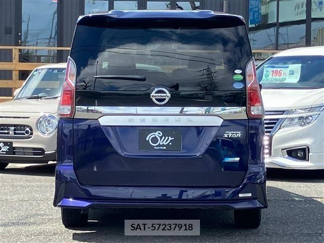 Nissan SERENA 2016-12 8849976-5