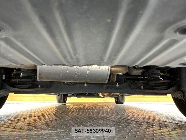 Nissan SERENA 2018-02 8850602-19