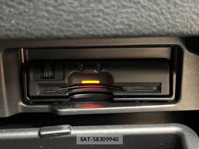 Nissan SERENA 2018-02 8850602-6