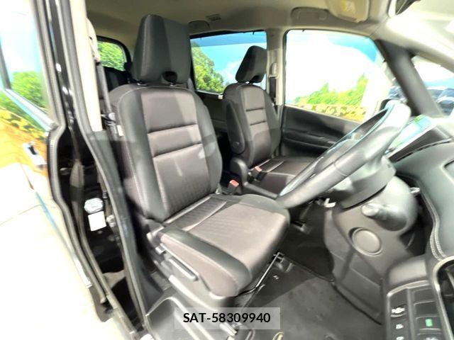 Nissan SERENA 2018-02 8850602-7
