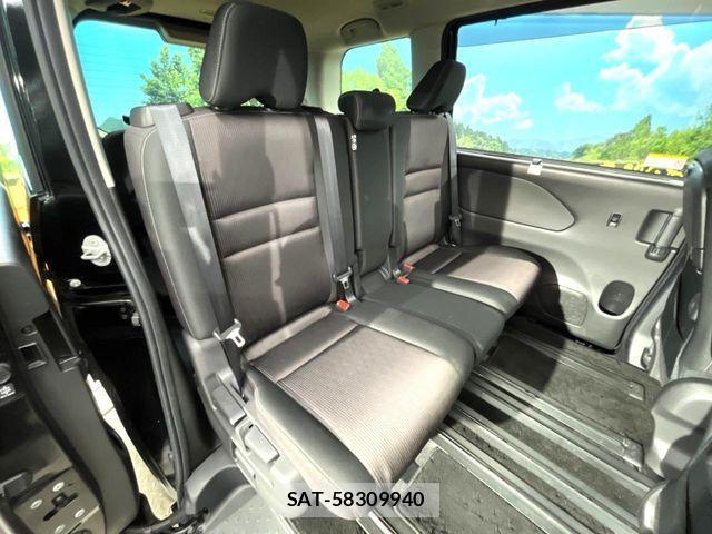 Nissan SERENA 2018-02 8850602-8