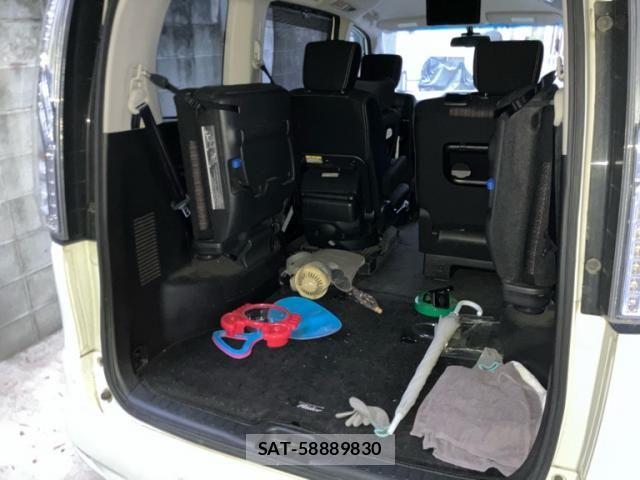 Nissan SERENA 2014-04 8850619-8
