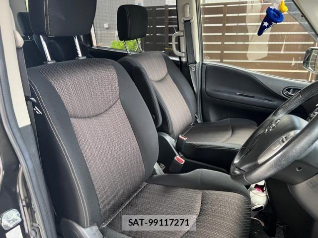 Nissan SERENA 2014-01 8849948-13