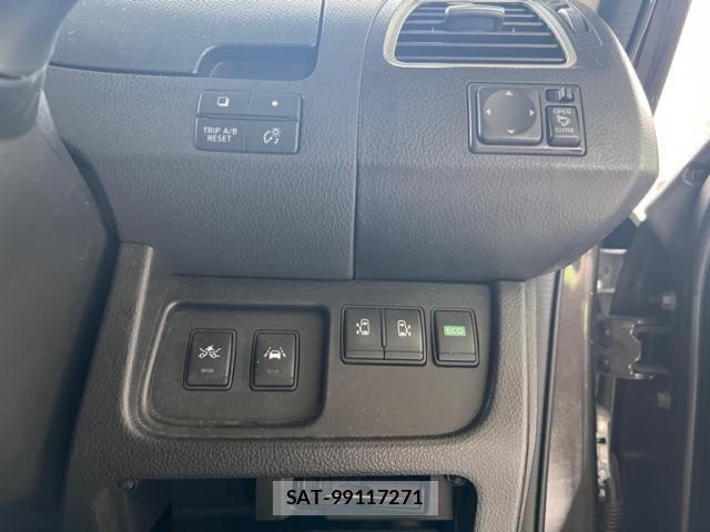 Nissan SERENA 2014-01 8849948-16