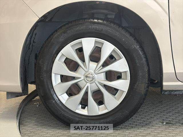 Nissan SERENA 2018-01 8850614-13