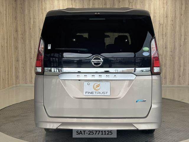 Nissan SERENA 2018-01 8850614-17