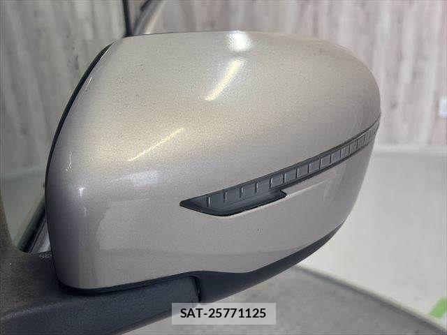 Nissan SERENA 2018-01 8850614-23