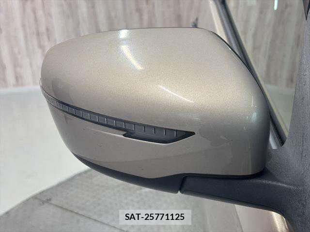 Nissan SERENA 2018-01 8850614-24