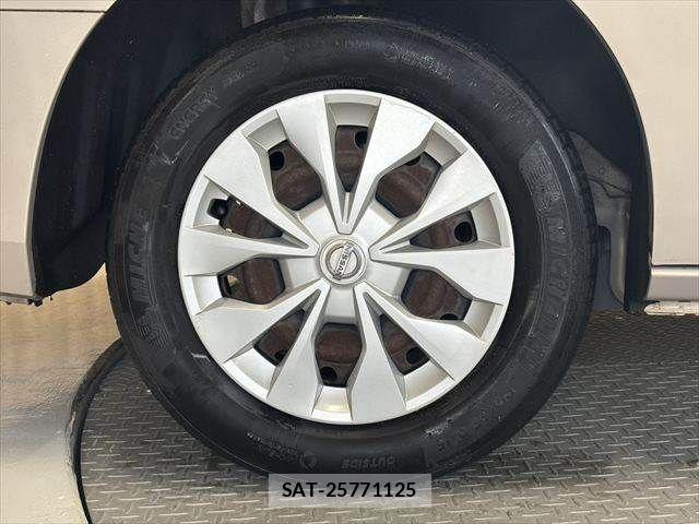Nissan SERENA 2018-01 8850614-26
