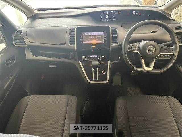 Nissan SERENA 2018-01 8850614-2