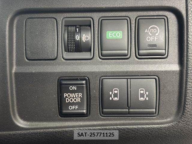 Nissan SERENA 2018-01 8850614-6