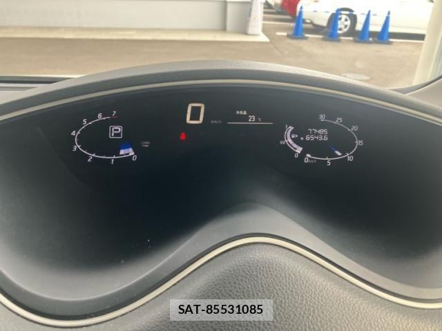 Nissan SERENA 2014-05 8850613-16