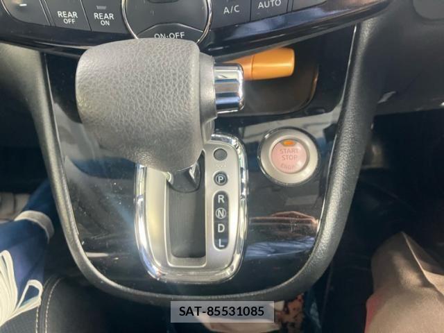 Nissan SERENA 2014-05 8850613-22