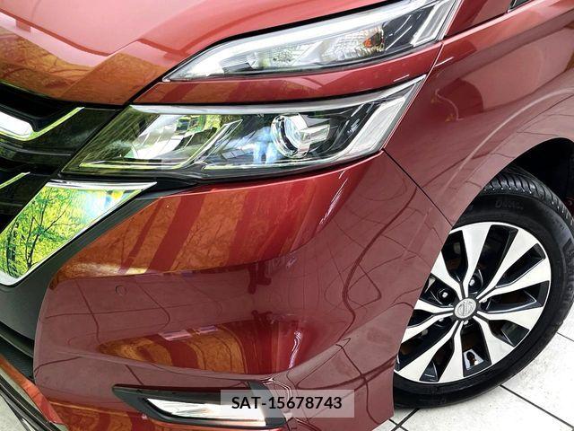 Nissan SERENA 2017-08 8850603-12