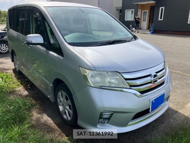 Nissan SERENA 2013-07 8872047-1