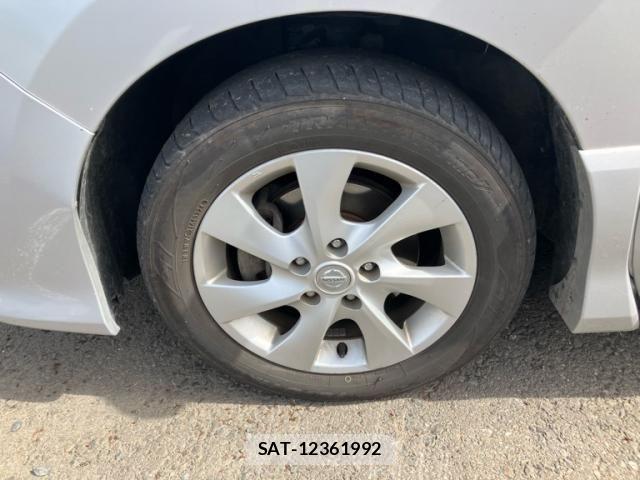 Nissan SERENA 2013-07 8872047-6