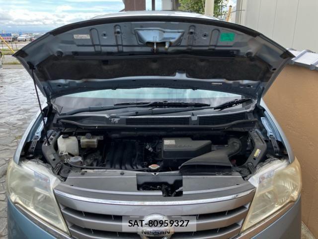 Nissan SERENA 2013-11 8872048-13
