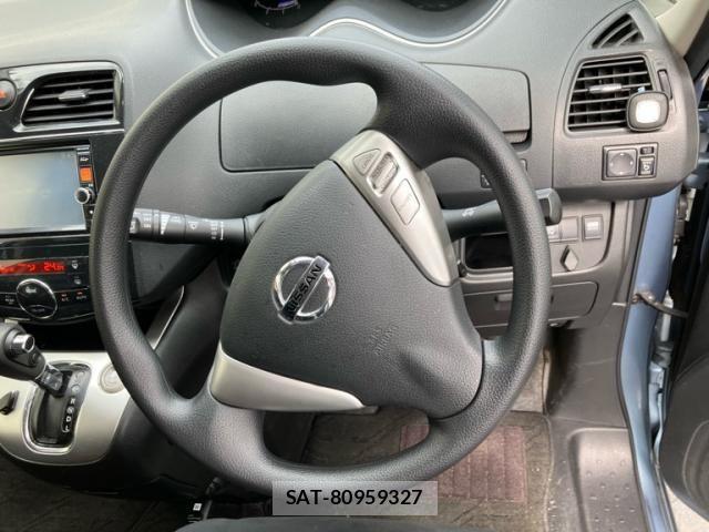 Nissan SERENA 2013-11 8872048-18