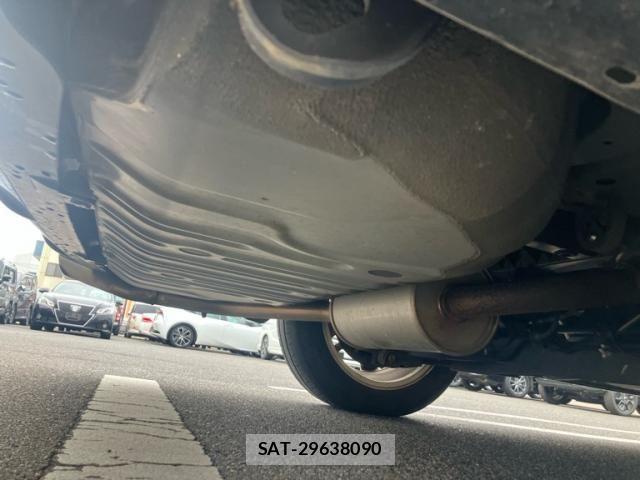 Nissan SERENA 2013-09 8872044-10