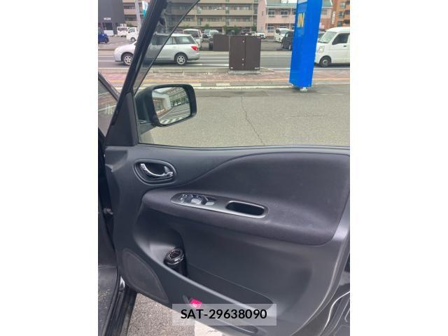 Nissan SERENA 2013-09 8872044-18