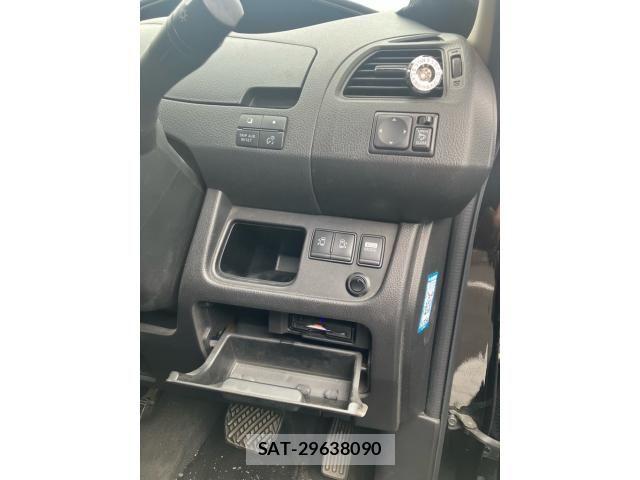 Nissan SERENA 2013-09 8872044-19