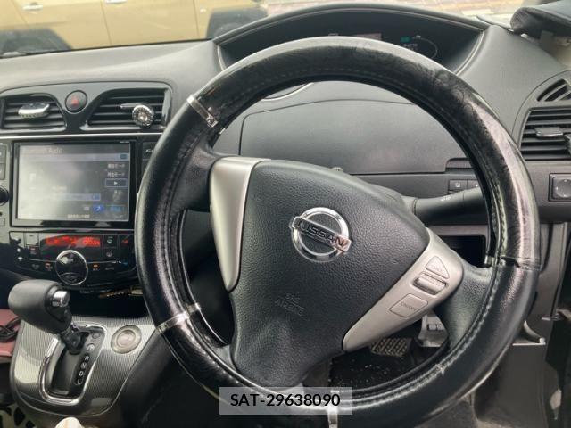 Nissan SERENA 2013-09 8872044-20