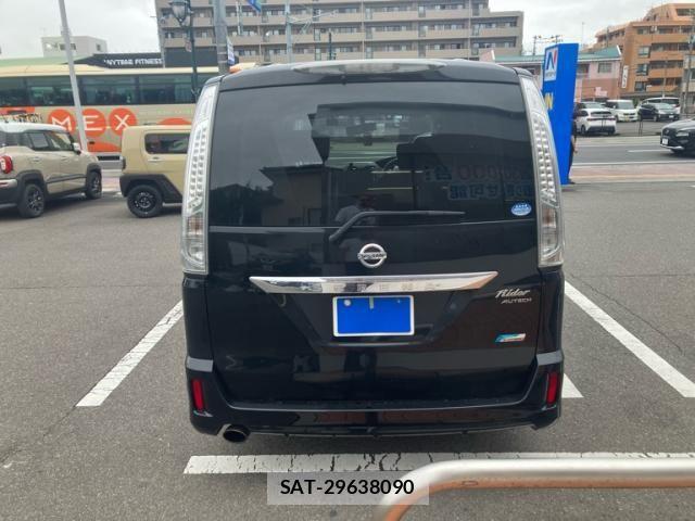 Nissan SERENA 2013-09 8872044-6
