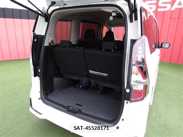 Nissan SERENA 2022-01 8872035-17