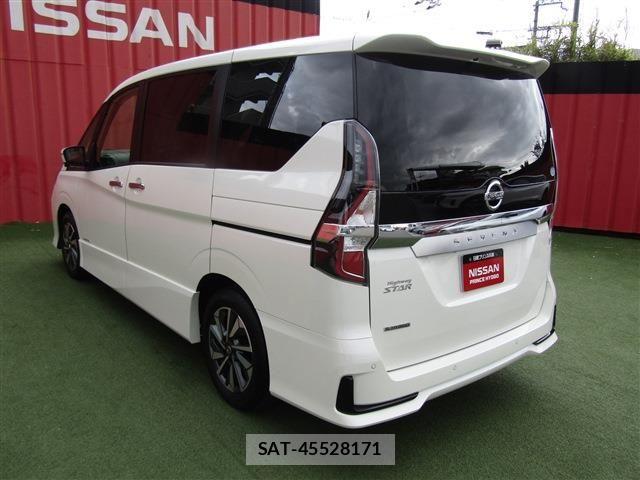 Nissan SERENA 2022-01 8872035-1