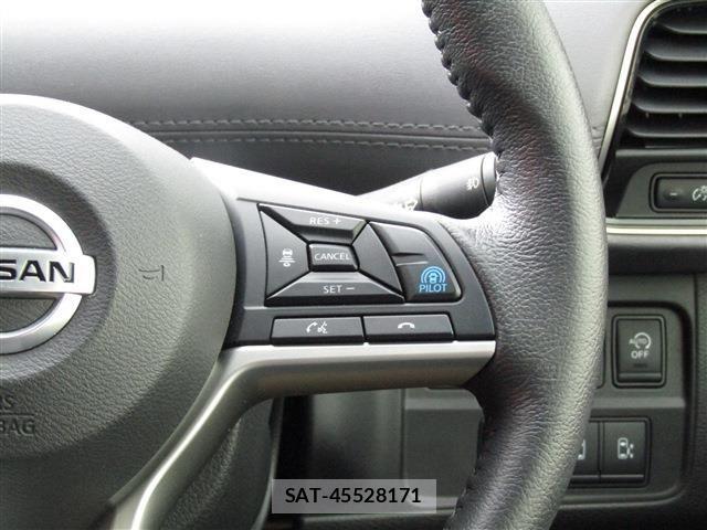 Nissan SERENA 2022-01 8872035-4