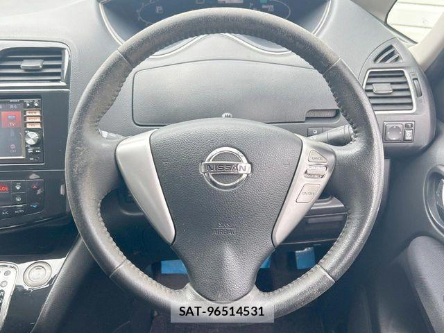 Nissan SERENA 2013-09 8872043-13