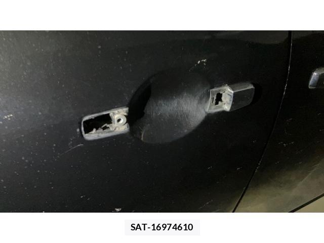 Nissan SERENA 2014-02 8872045-23