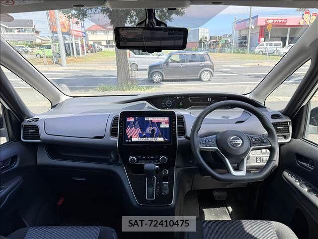 Nissan SERENA 2021-10 8872036-1