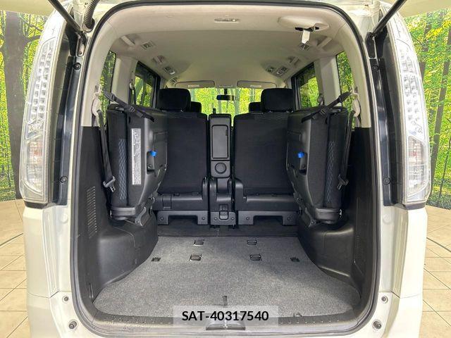 Nissan SERENA 2013-09 8882088-9