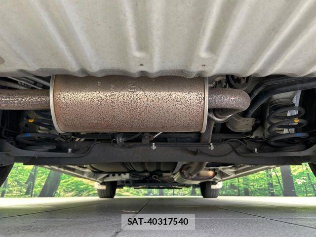 Nissan SERENA 2013-09 8882088-18