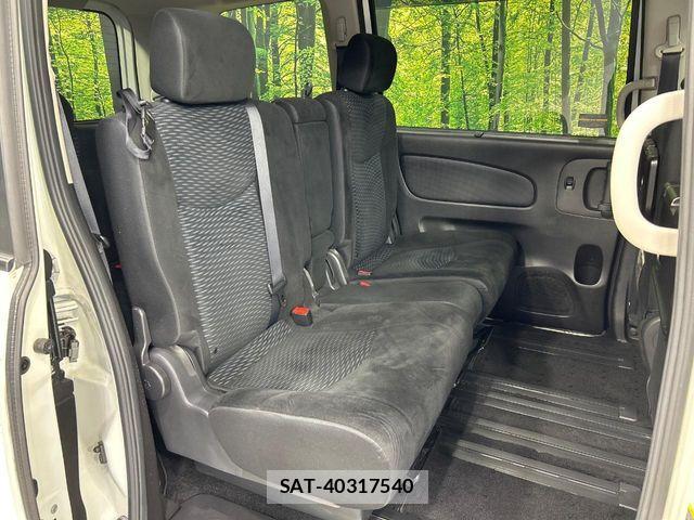 Nissan SERENA 2013-09 8882088-7