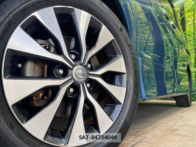 Nissan SERENA 2018-03 8882071-13