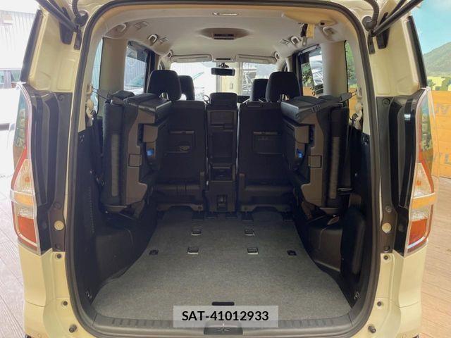 Nissan SERENA 2020-11 8882069-9