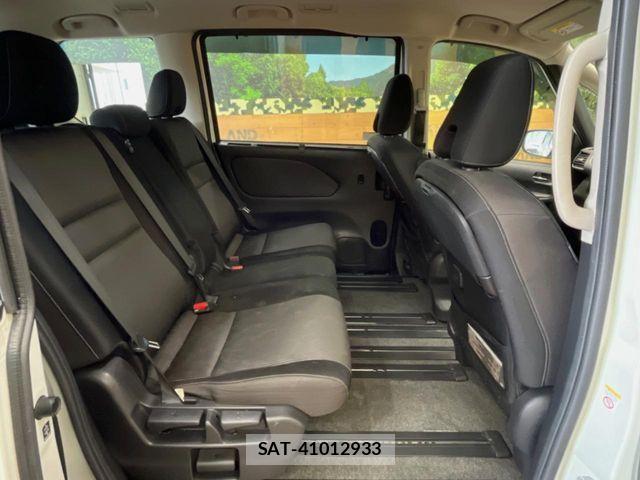 Nissan SERENA 2020-11 8882069-7