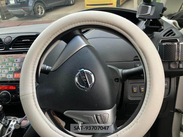Nissan SERENA 2014-11 8882089-12