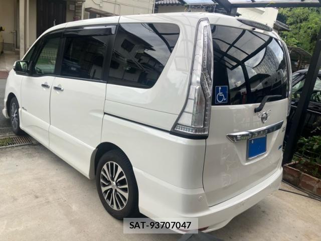 Nissan SERENA 2014-11 8882089-2