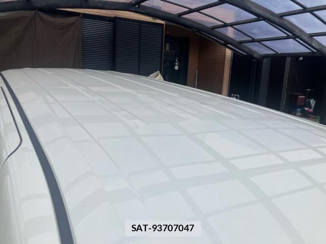 Nissan SERENA 2014-11 8882089-3