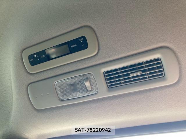 Nissan SERENA 2013-10 8882106-16