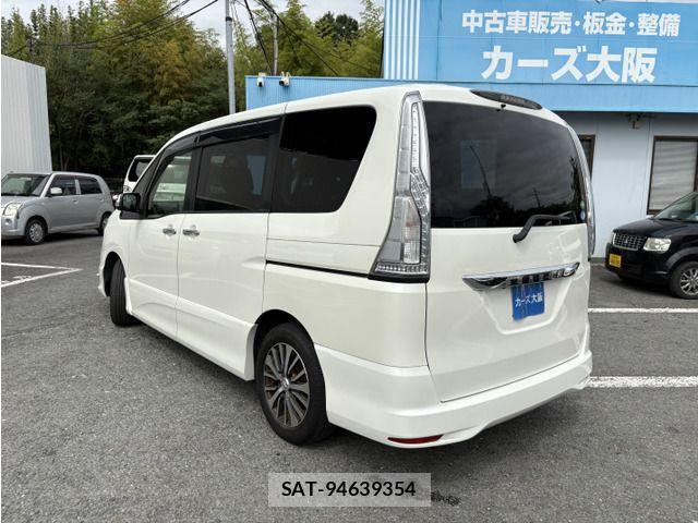 Nissan SERENA 2015-01 8882093-3
