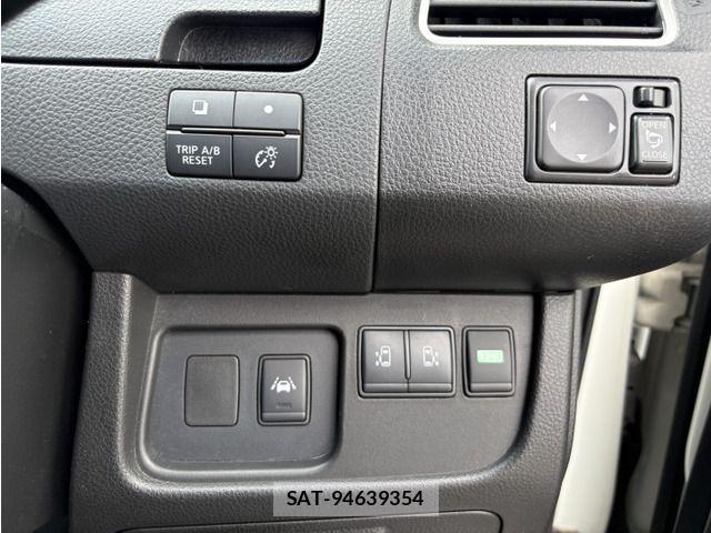 Nissan SERENA 2015-01 8882093-6
