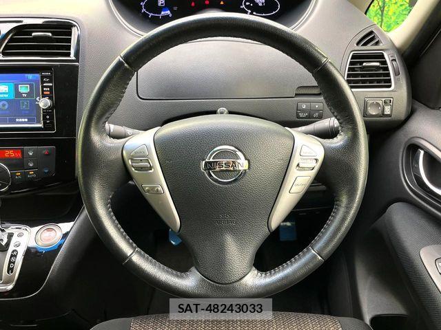 Nissan SERENA 2015-08 8882083-12