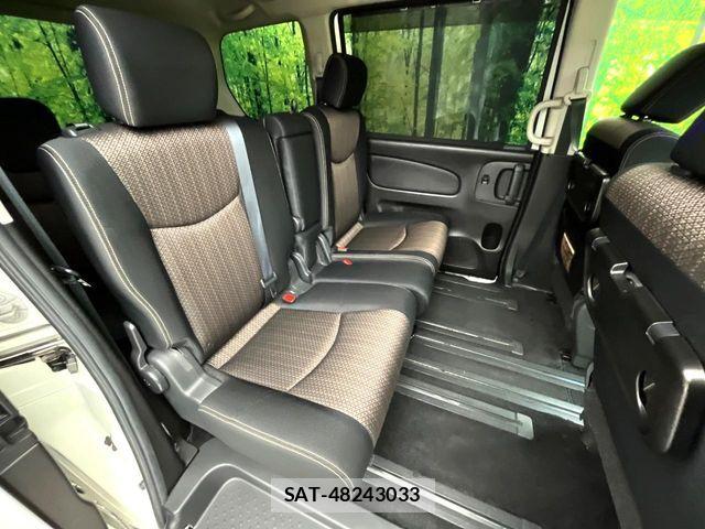 Nissan SERENA 2015-08 8882083-7